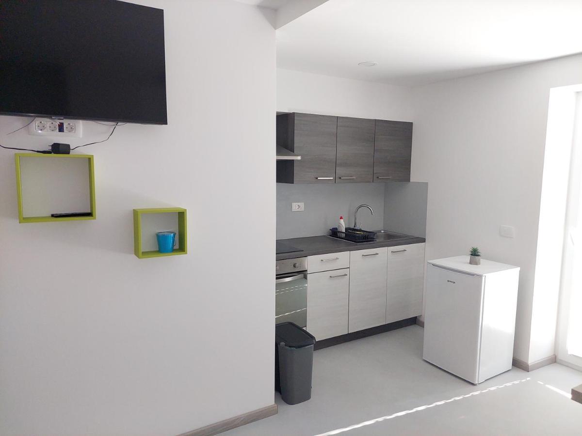 Apartma Rene Izola Kültér fotó